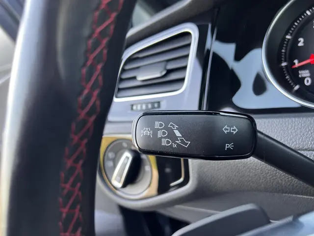 Volkswagen Golf 2.0 TSI GTI 2017 Benzine 29