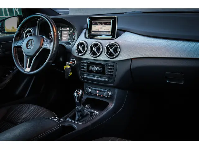 Mercedes-Benz B-Klasse 180 Prestige 2013 Benzine 6