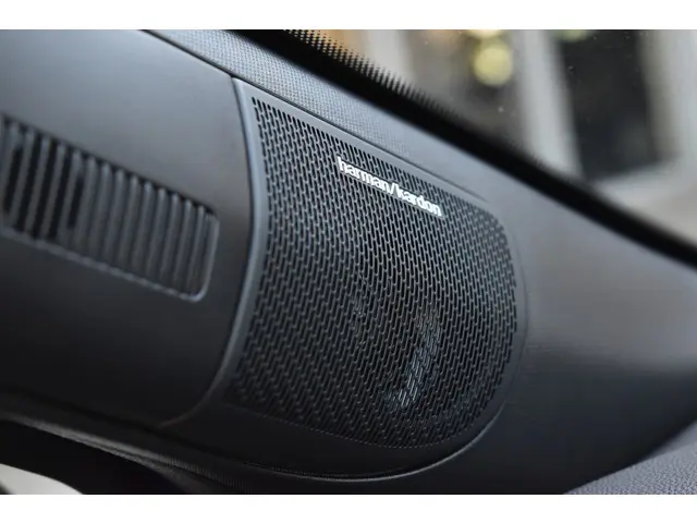 Renault Captur esprit Alpine 2025 Hybride Benzine 32