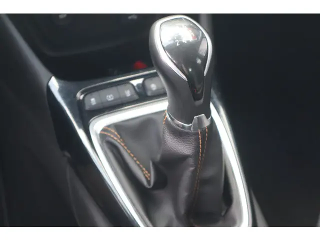 Opel Crossland X 1.2 Turbo Innovation 2017 Benzine 34