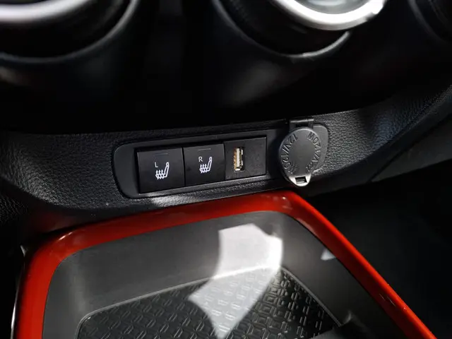 Toyota Aygo X 1.0 VVT-i MT Pulse 2023 Benzine 17