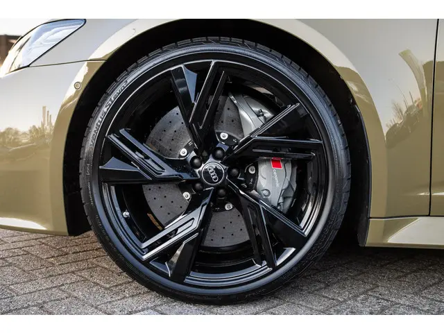 Audi RS6 Avant 4.0 TFSI quattro 2022 Benzine 9