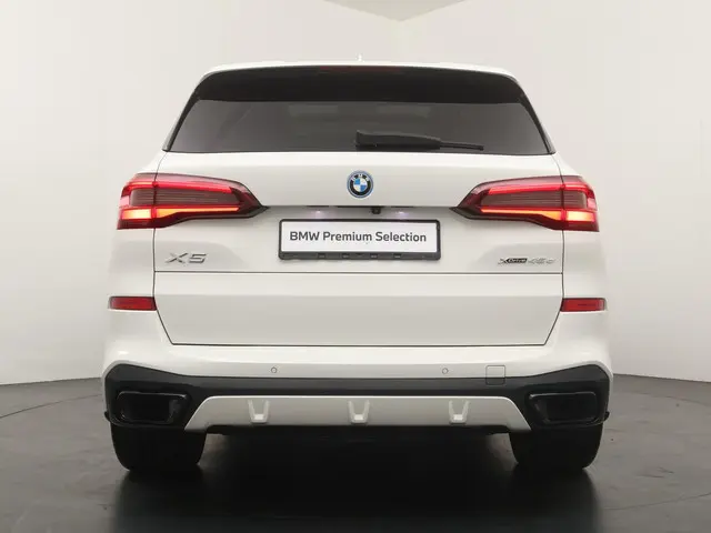 BMW X5 xDrive45e Executive 2022 Hybride Benzine 10