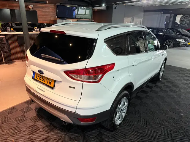 Ford Kuga | 1.5 Titanium | 2016 Benzine 9