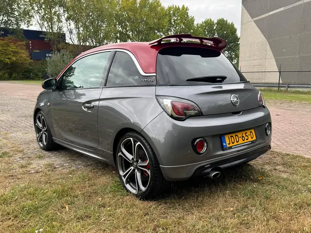 Opel ADAM 1.4 Turbo Rocks S 2015 Benzine 2