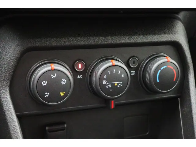 Dacia Sandero 1.0 TCe 90 Comfort 2022 Benzine 44