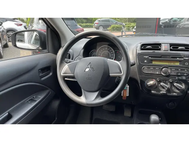 Mitsubishi Space Star 1.0 Cool+ 2019 Benzine 17