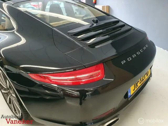 Porsche 911 Carrera 2013 Benzine 8