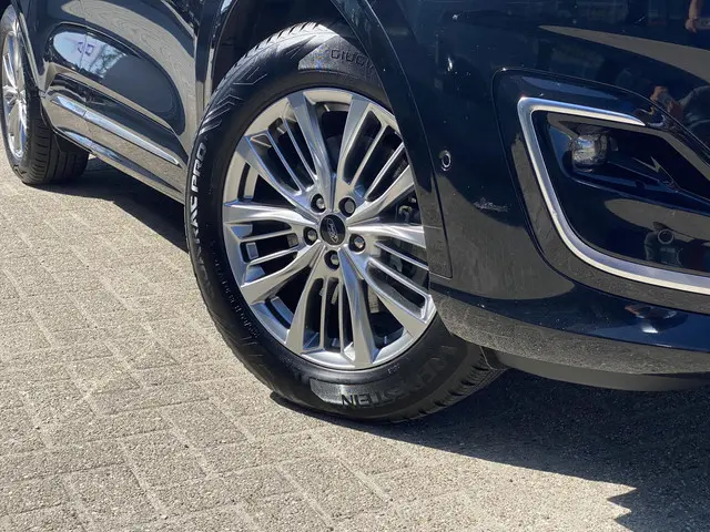 Ford Kuga 2.5 PHEV Vignale 2021 Hybride Benzine 2