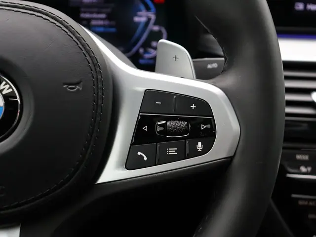 BMW 5 Serie Sedan 530e 2019 Hybride Benzine 26