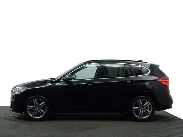 BMW X1 sDrive18i M Sport Aut- 2016 Benzine 33