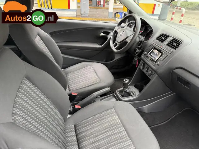 Volkswagen Polo 1.0 Easyline 2014 Benzine 20