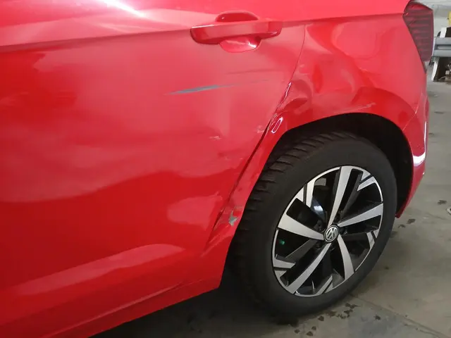 Volkswagen Polo 1.0 MPI Trendline SCHADEAUTO!! 2018 Benzine 9