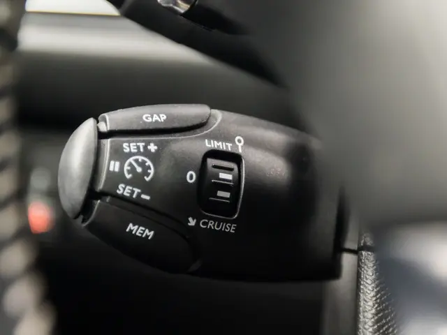 Peugeot 308 SW 1.2 PureTech Premium Sport 2020 Benzine 18