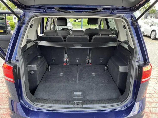 Volkswagen Touran 1.2 TSI Comfortline 7p 2016 Benzine 26