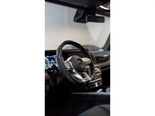 Mercedes-Benz G-Klasse 63 AMG BRABUS 2018 Benzine 22
