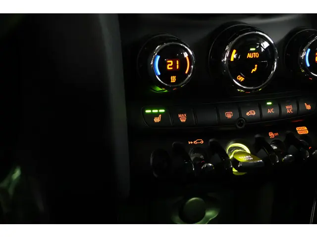 MINI Electric Mini MINI Yours 33 kWh 2023 Elektrisch 16