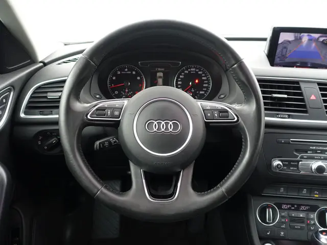 Audi Q3 2.0 TFSI Quattro S-line Aut- 2015 Benzine 20