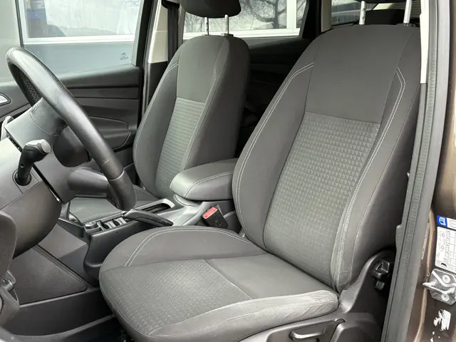 Ford C-MAX 1.0 Ambiente 2016 Benzine 8