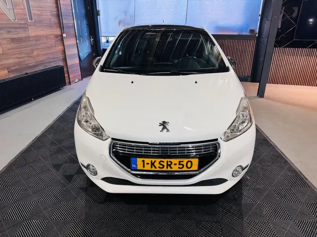Peugeot 208 1.6 THP XY 2013 Benzine 6