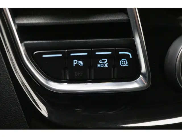 Ford Transit Custom 300 2.0 TDCI L2H1 DC 2020 Diesel 47