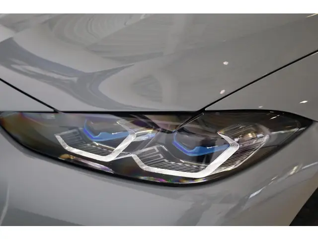 BMW i4 eDrive40 2023 Elektrisch 32