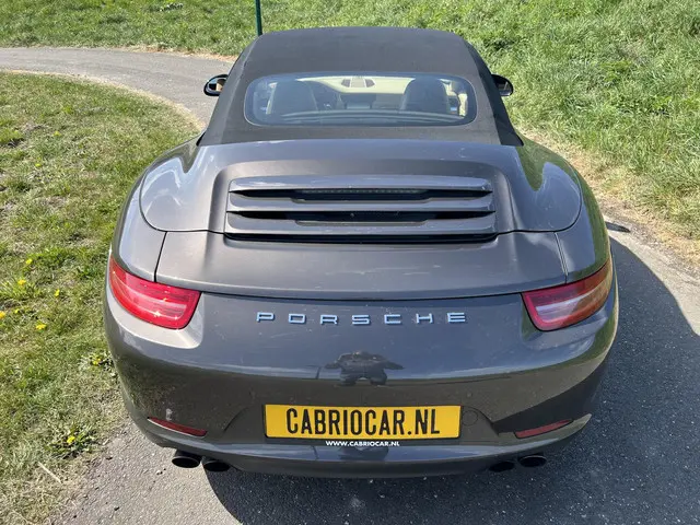 Porsche 911 Cabrio 3.4 Carrera 991 2014 Benzine 13