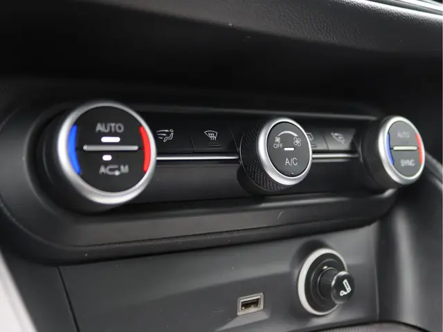 Alfa Romeo Stelvio 2.0 T AWD 2018 Benzine 50