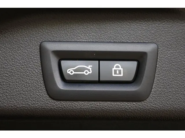 BMW X5 xDrive45e 2021 Hybride Benzine 32