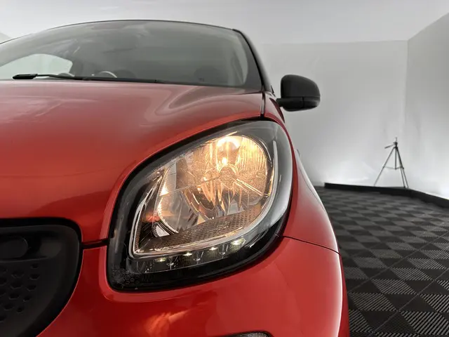Smart Forfour 1.0 Pure Cool&Audio-Pack 2016 Benzine 23