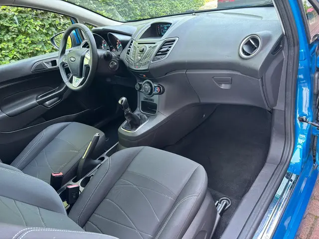 Ford Fiesta 1.0 EcoBoost Titanium 2013 Benzine 16