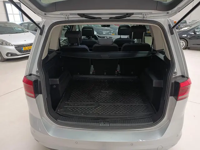 Volkswagen Touran 1.4 TSI Connected Series 2017 Benzine 10