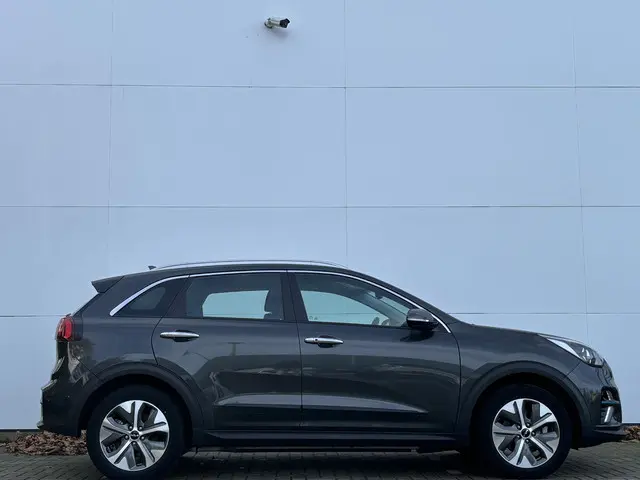 Kia e-Niro DynamicLine 64 kWh 2021 Elektrisch 16