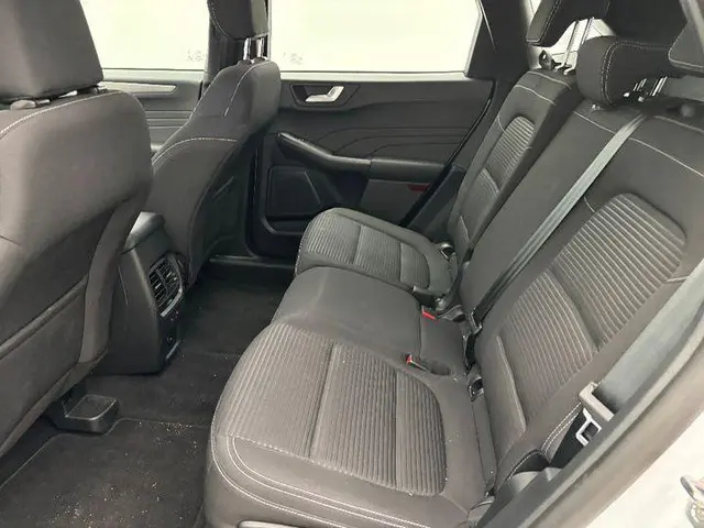 Ford Kuga 2.5 PHEV Titanium 2023 Hybride Benzine 23