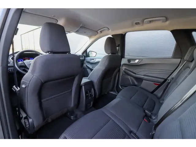 Ford Kuga 2.5 PHEV Titanium 2021 Hybride Benzine 9