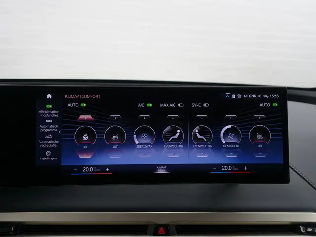 BMW iX xDrive40 M Gold Edition 77 kWh- 2021 Elektrisch 12