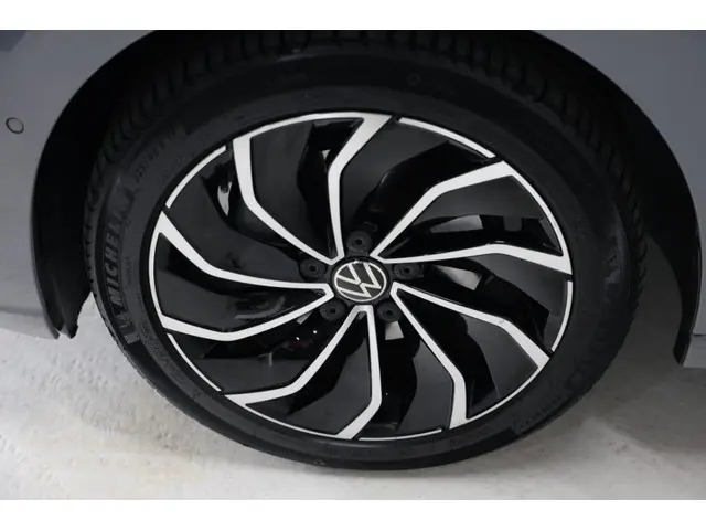 Volkswagen Golf 1.5 TSI Style 2021 Benzine 11