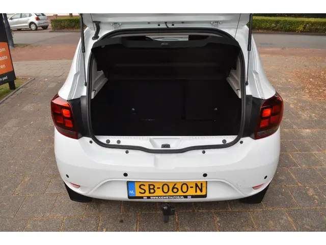 Dacia Sandero 0.9 TCe Laureate automaat 2018 Benzine 16