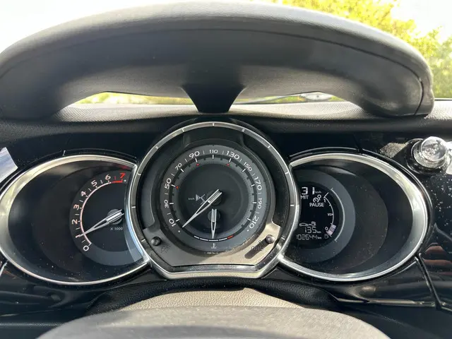 DS DS 3 1.2 PureTech 1955 Clima/Led/Navi/105PK 2016 Benzine 17