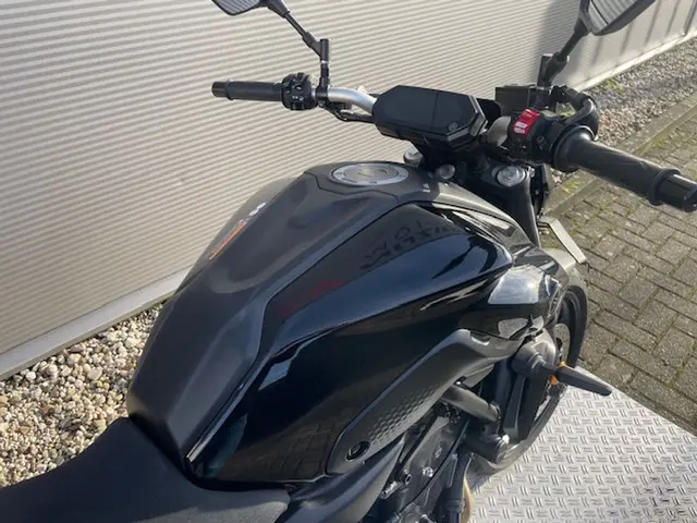 Yamaha MT 07 ABS 2021 Benzine 13
