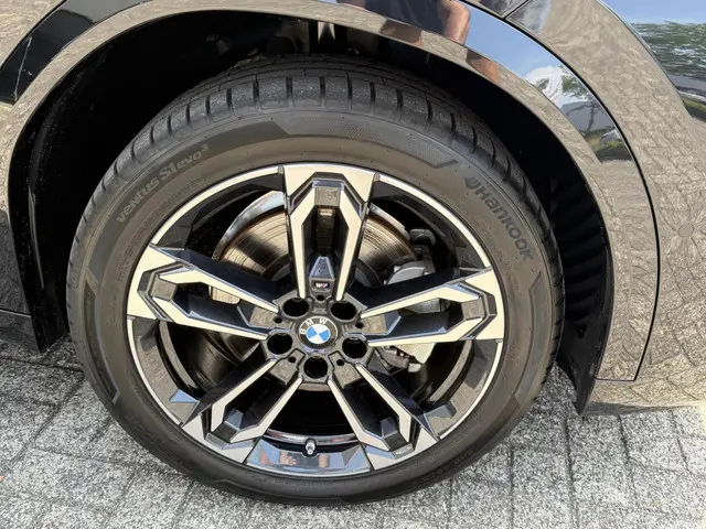 BMW X2 sDrive20i| M-Sport|Pano|LED| H&K! 2024 Benzine 23
