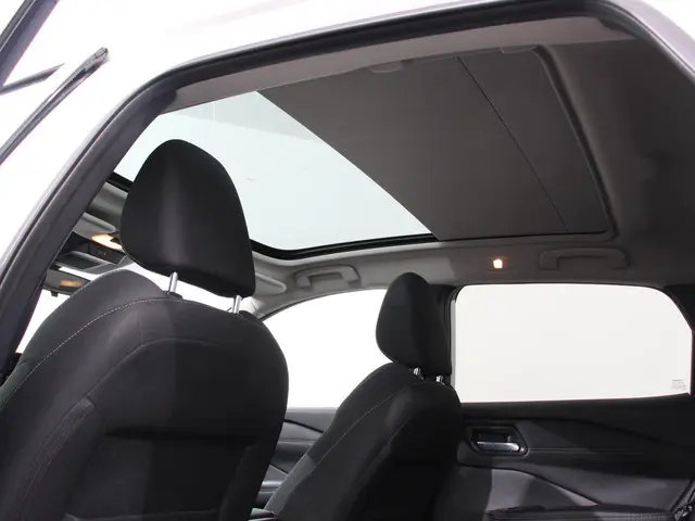 Nissan QASHQAI 1.3 MHEV Design Acenta 2022 Benzine 27