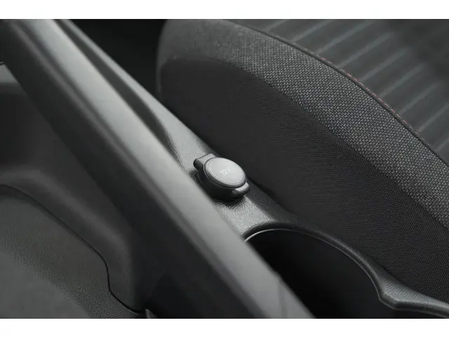 Peugeot 208 PureTech 100 EAT8 Active Pack 2023 Benzine 41