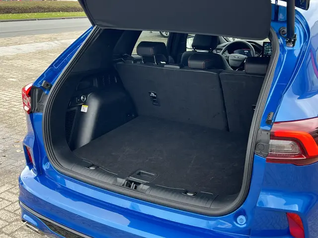 Ford Kuga 2.5 PHEV ST-Line X 2025 Hybride Benzine 12