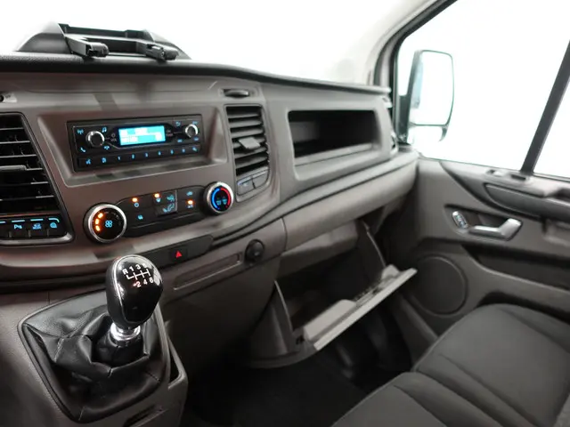 Ford Transit Custom 105pk L1H1 Trend 2022 Diesel 19