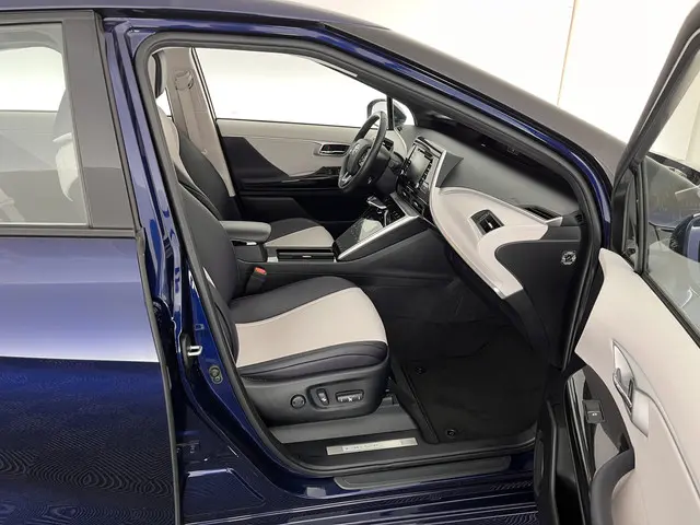Toyota Mirai FCV Executive [ HYDROGEN ] 2020 Elektrisch 11