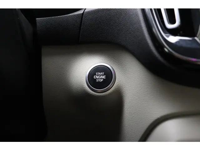 Volvo XC40 2.0 T4 Momentum 2019 Benzine 30