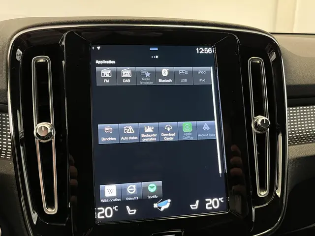 Volvo XC40 1.5 T5 Recharge R-Design 2020 Hybride Benzine 32