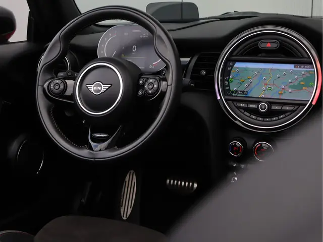 MINI Cooper Cabrio John Works Chili 2020 Benzine 26