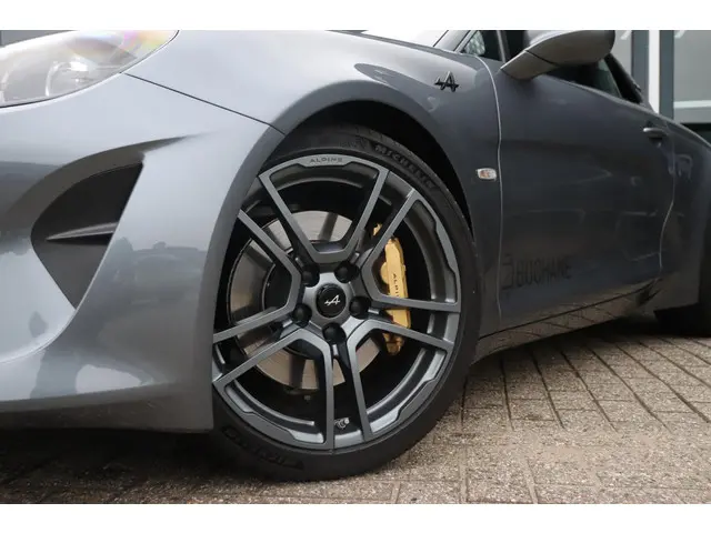 Alpine A110 1.8 GTS 2025 Benzine 11